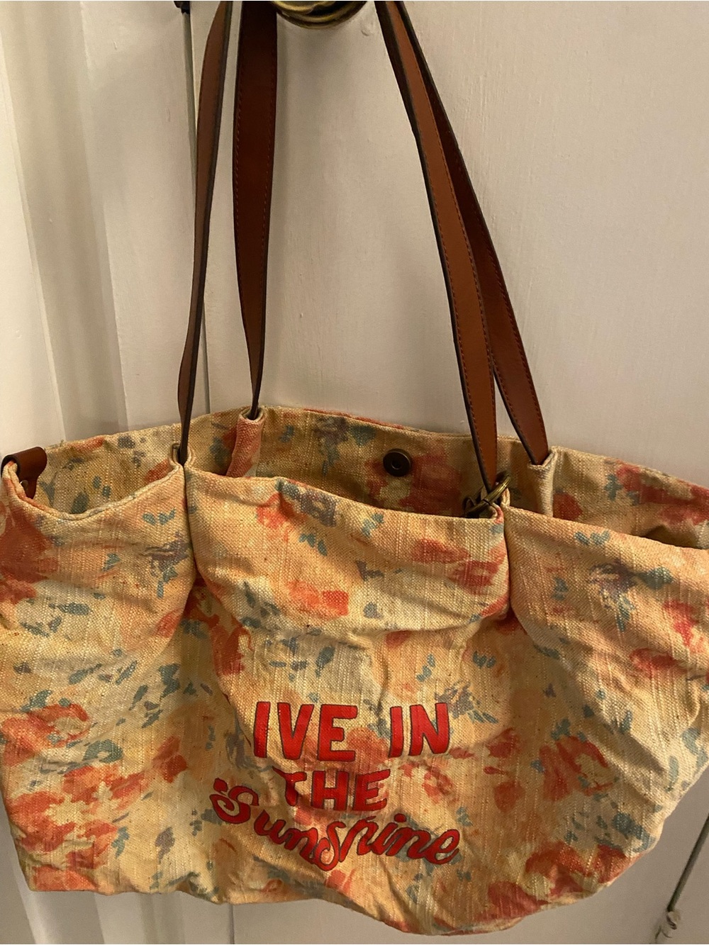 Women’s Floral Print Lucky Brand Large Shoulder Purse Used